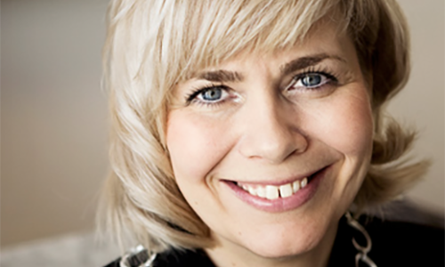 Laura Lares on hallitusammattilainen ja Ablersin toimitusjohtaja. Hän valmentaa Rastor-instituutissa mm. Itseohjautuvan työn johtaminen -koulutuksessa. LauraLareskuva500x300.png