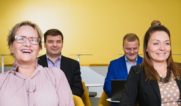 Aikuisopiskelu-eliisa-marko-olavi-elina.jpg